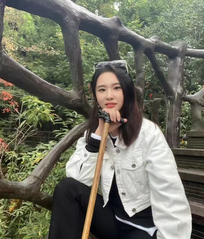 琪琪的第一张照片--岳阳残疾人相亲网